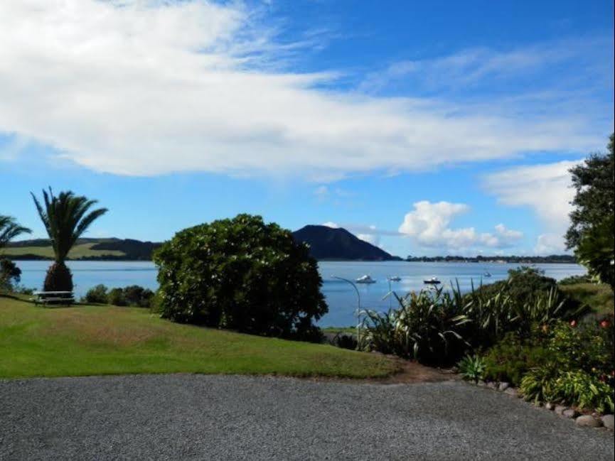 Pukenui Lodge Motel エクステリア 写真